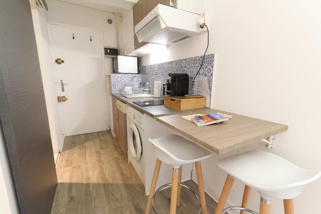 Small And Functional Studio In A Charming Residence - Benakey Cannes Eksteriør billede