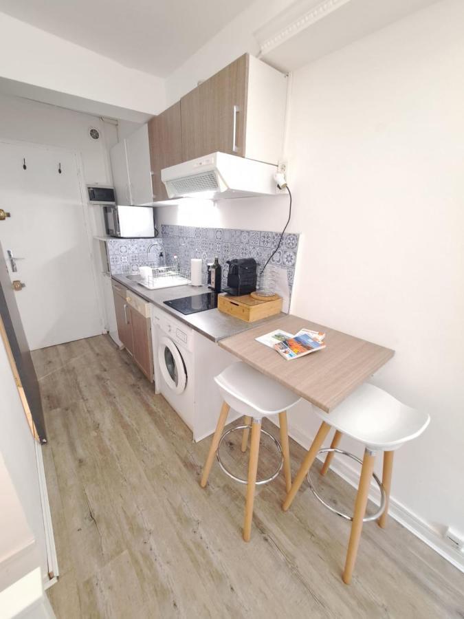 Small And Functional Studio In A Charming Residence - Benakey Cannes Eksteriør billede